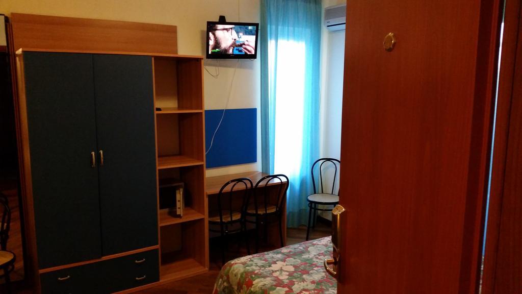 Augusta Albergo B&B Камольи Экстерьер фото