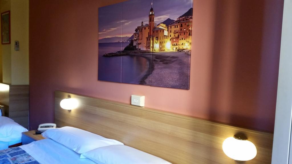 Augusta Albergo B&B Камольи Экстерьер фото